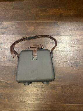 Men's Textured Gray Travel carry over with Brown Leather Strap